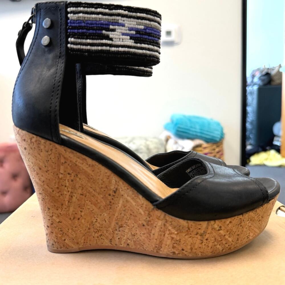 UGG Jacinda Serape Beaded Black Leather Cork Platform Wedge Sandals Zip Size 6